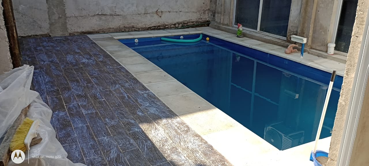 Colocación de piscina en Mocoretá