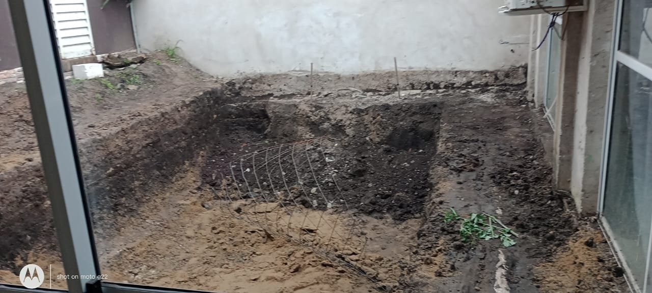 Colocación de piscina en Mocoretá