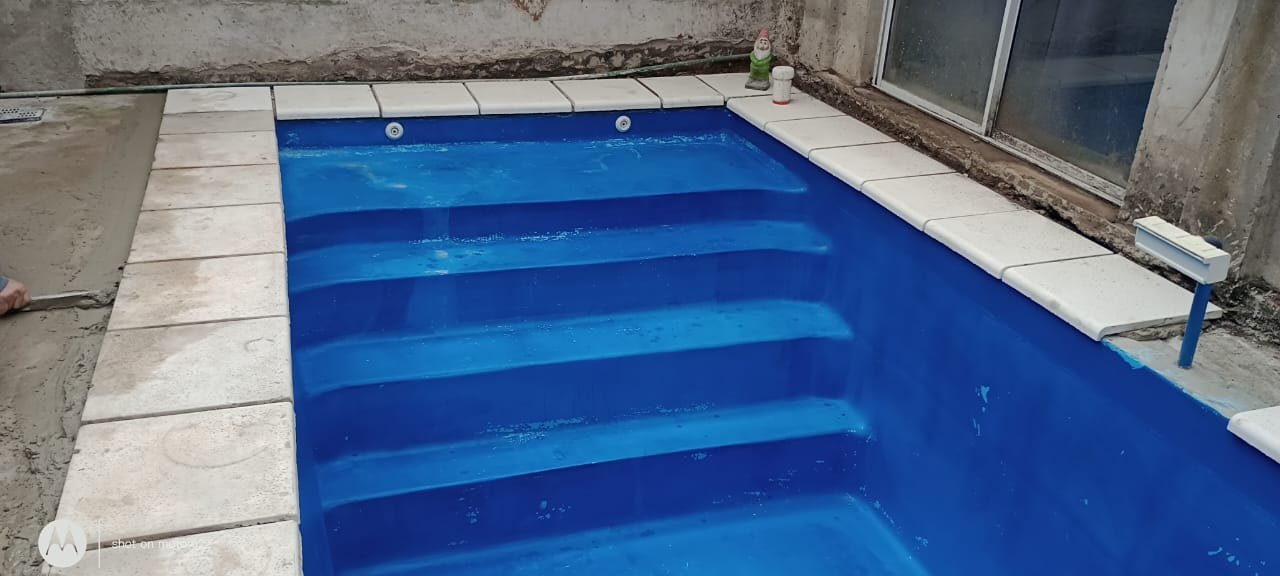 Colocación de piscina en Mocoretá