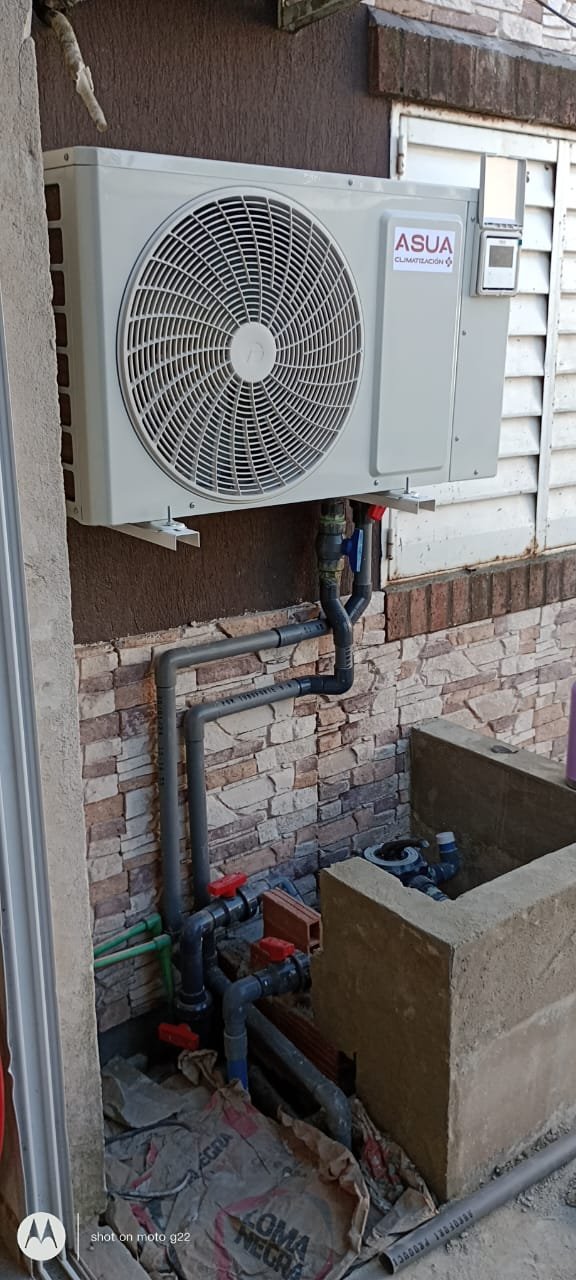 Colocación de piscina en Mocoretá